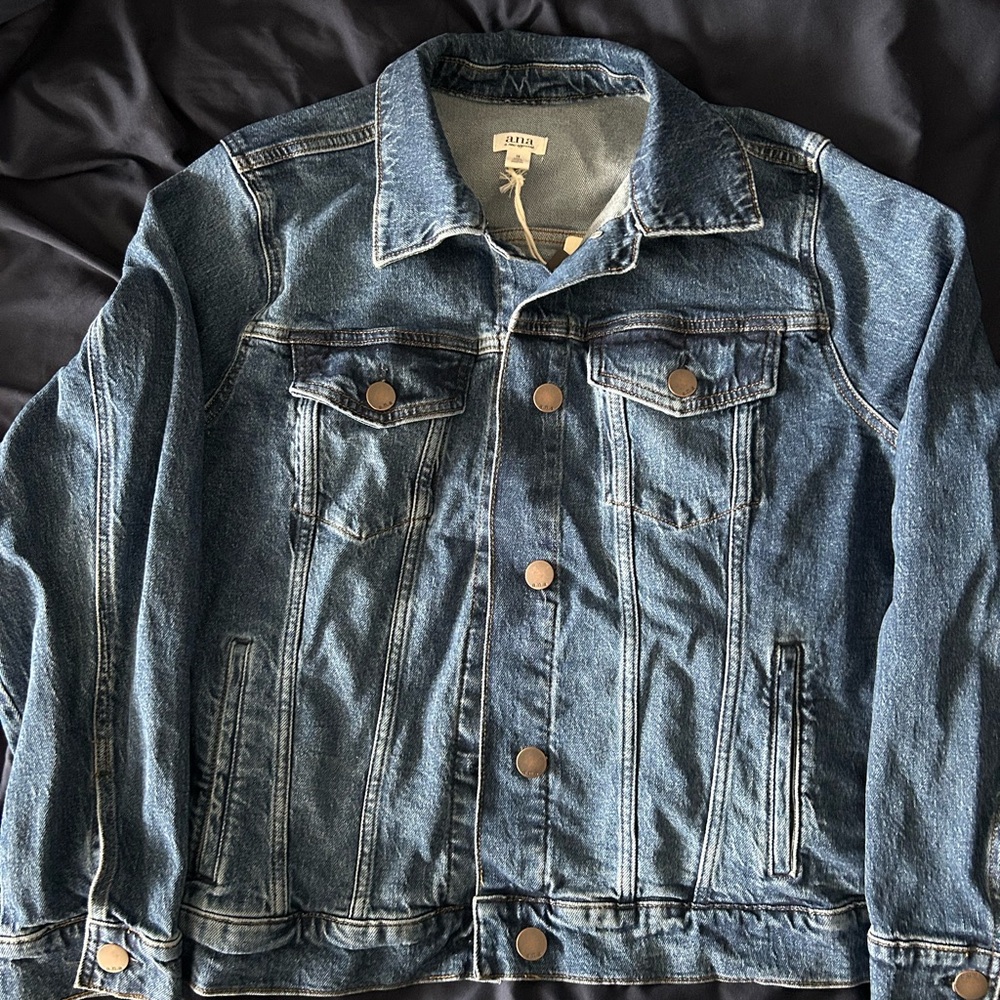 Women’s Blue Denim Jacket - Picture 5 of 6